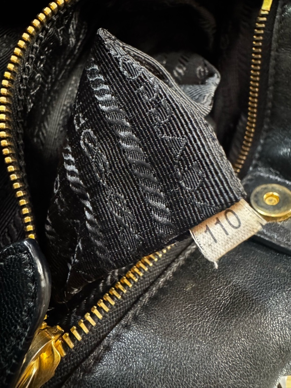 PRADA Ribbon Handbag Tote Black Patent with COA & Dust Bag VTG Medium 9x11x6 - Picture 16 of 17